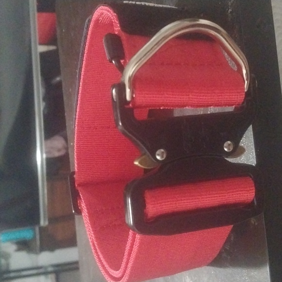 Heavy duty dog collar - Picture 2 of 5